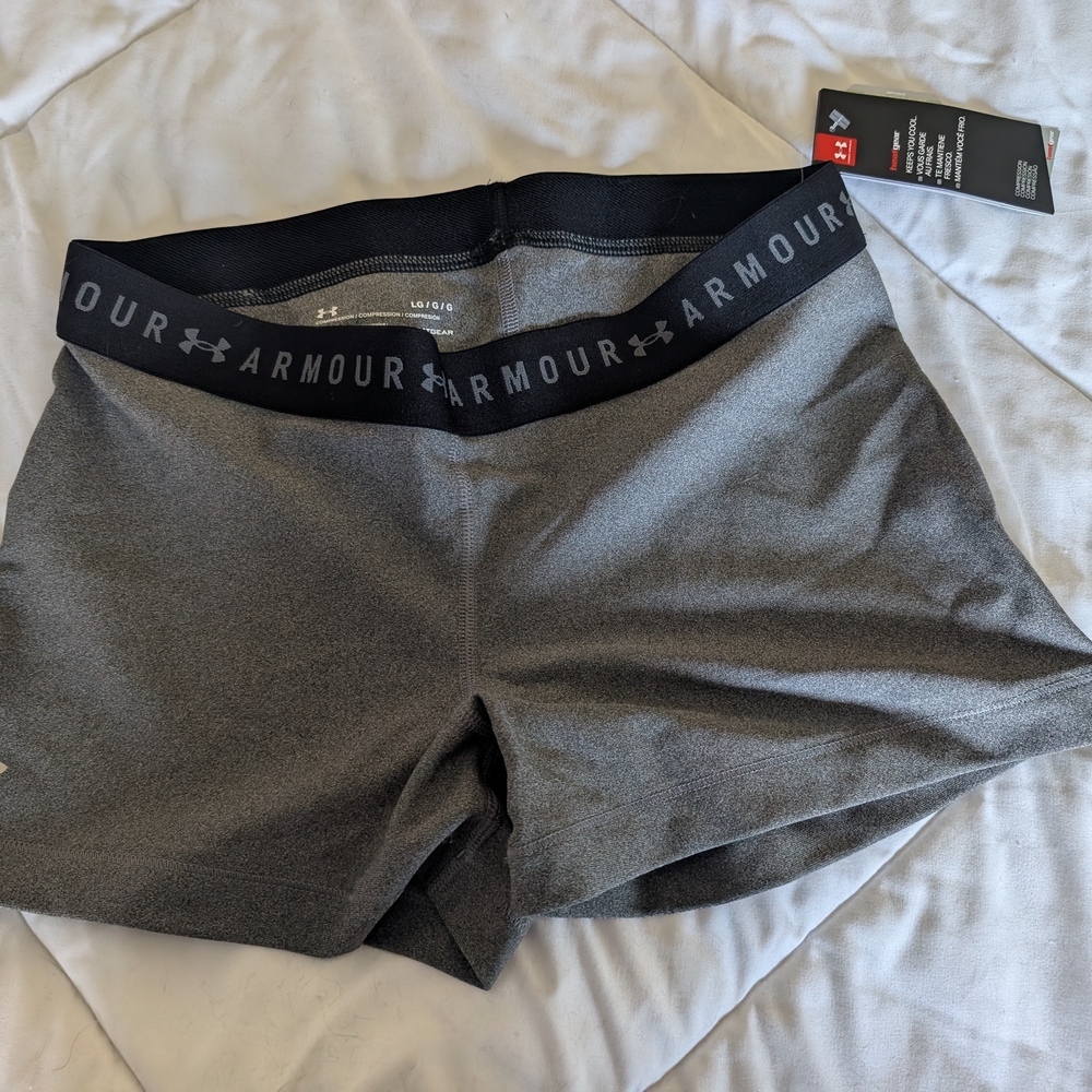Womens Under Armour Gray Athletic Shorts, Sz large